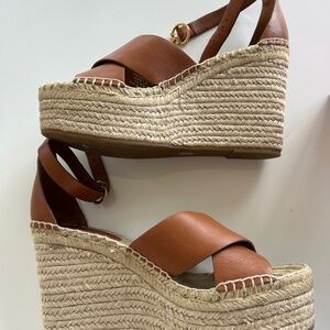 Tory burch Sandals worn once